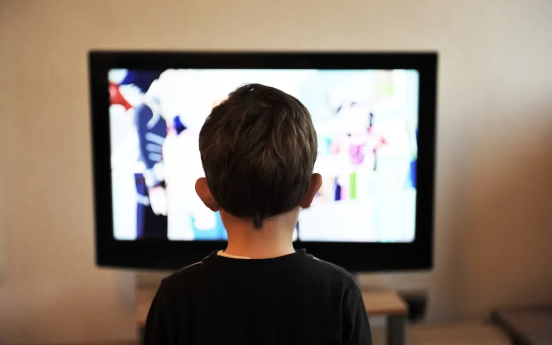 Wie pflege und reinige ich meinen Fernseher?