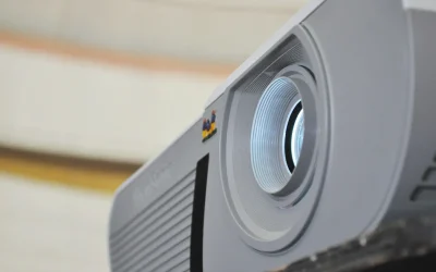 Comment entretenir et nettoyer mon vid&eacute;oprojecteur?